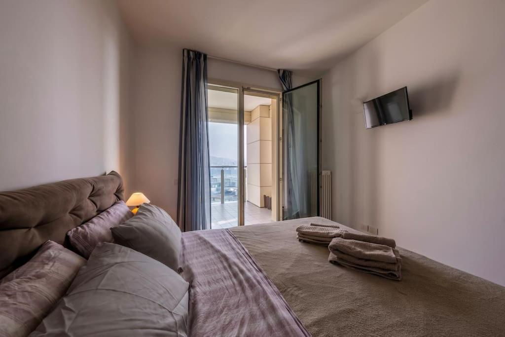 5 Stars Sea View