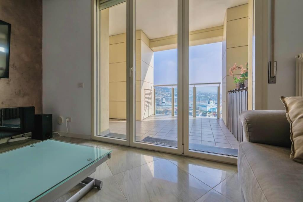 5 Stars Sea View * Genova